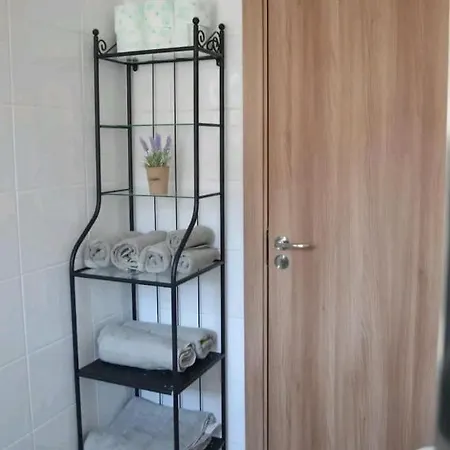 Apartment Charming 6 M From The Main Street
